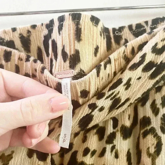 Free people leopard casual pants small - Picture 4 of 5